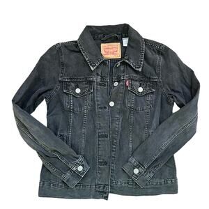 (SALE 5/$25) Levi’s Black Denim Jacket